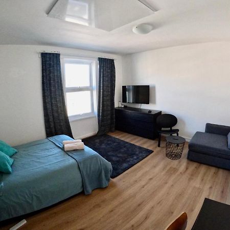 Lovely One Bedroom Flat London Exterior foto