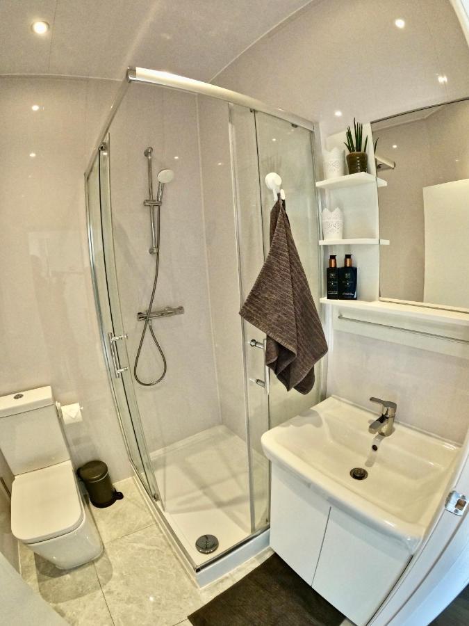 Lovely One Bedroom Flat London Exterior foto
