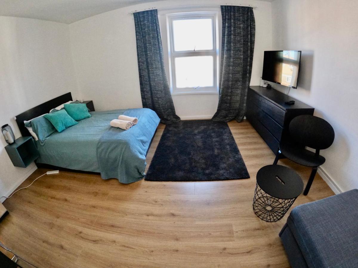 Lovely One Bedroom Flat London Exterior foto