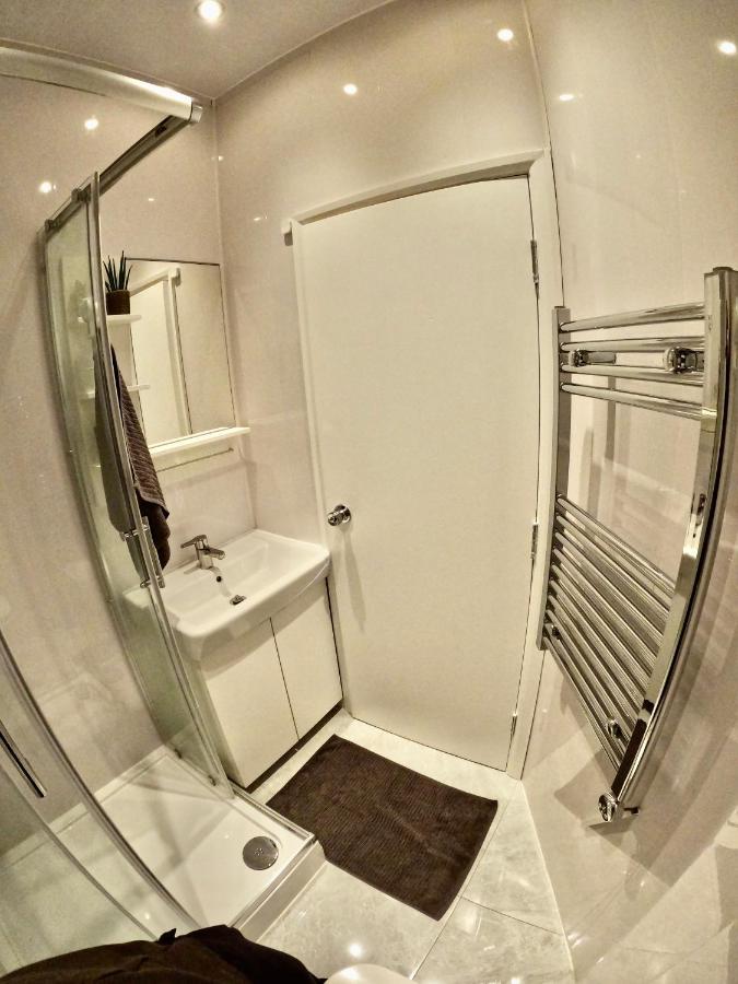 Lovely One Bedroom Flat London Exterior foto